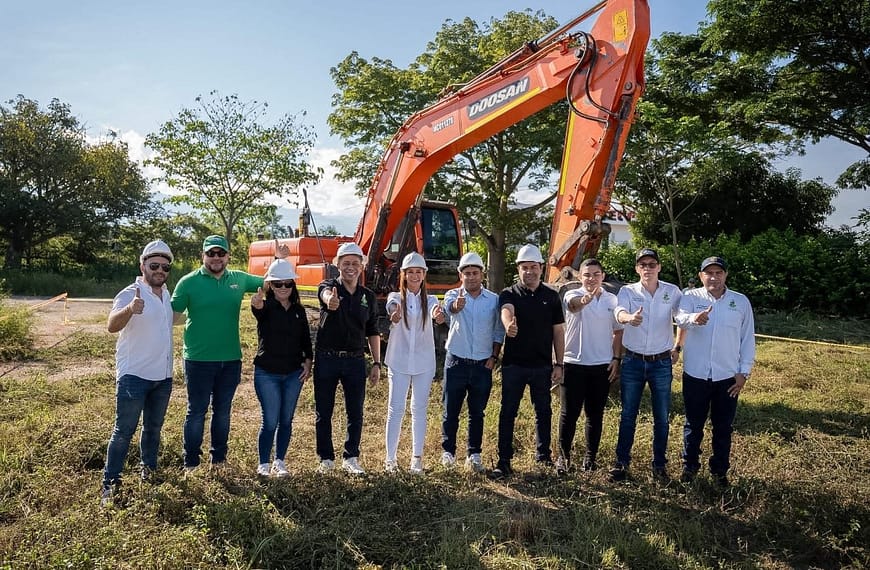 La gobernadora del Cesar visitó San Martín para dar inicio a la nueva plazoleta de ferias