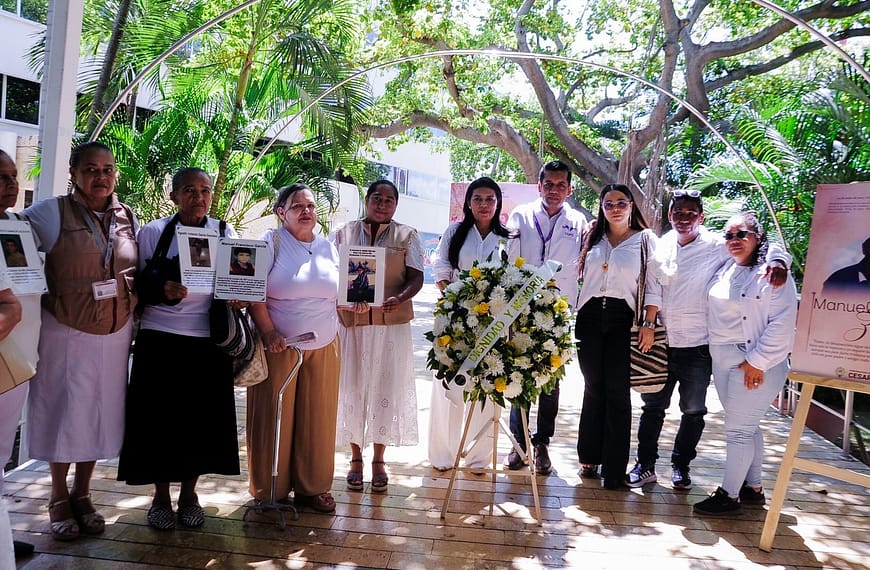 Desparecidos, no olvidados: la galería fotográfica con la que el Gobierno del Cesar rinde homenaje a las víctimas de desaparición forzada