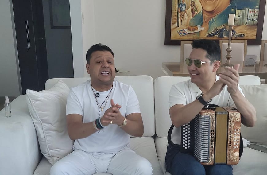Rafael Santos y Jimmy Zambrano presentan “Mis éxitos, mi historia”, un recorrido musical por la trayectoria del líder de la dinastía Díaz