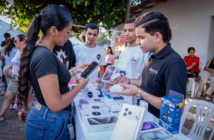 Feria Joven Emprende Fest movió más de $35 millones en ventas y reunió a más de 1.000 visitantes