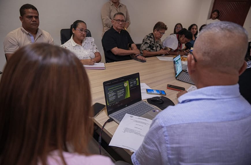 Cesar proyecta nuevas inversiones para fortalecer la infraestructura hospitalaria
